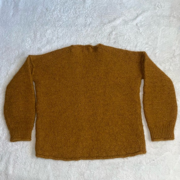 Free People All Mine Alpaca blend Mustard Brown Vneck Sweater oversized L - Picture 4 of 8